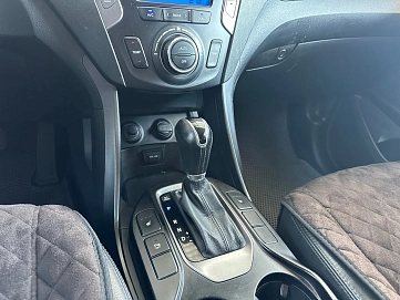 Hyundai Santa Fe, 2015г., полный привод, автомат