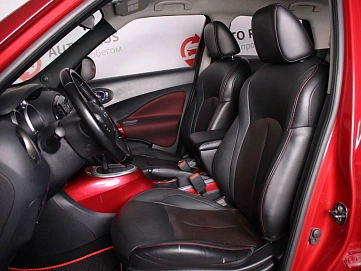 Nissan Juke, 2012г., передний привод, вариатор