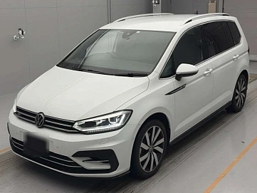 Volkswagen Touran, 2023г, передний привод, робот