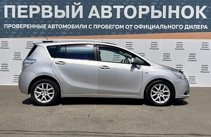 Toyota Verso, 2011г., передний привод, вариатор