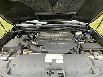 Toyota Land Cruiser, 2016г., полный привод, автомат