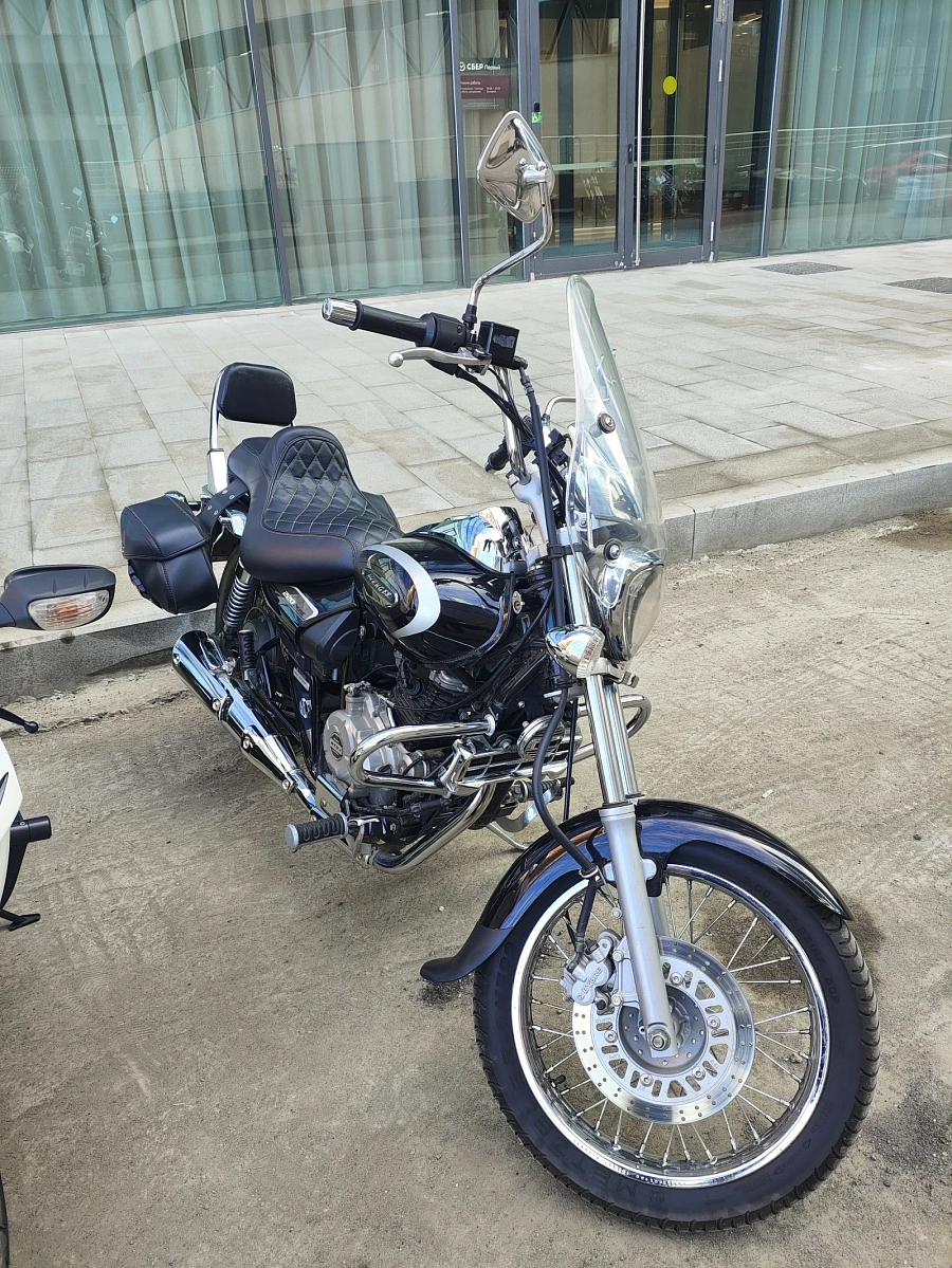 Bajaj Avenger, 2019г.