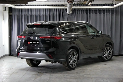 Toyota Highlander, 2026г, полный привод, автомат