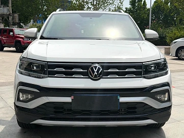 Volkswagen T-Cross, 2022г., передний привод, робот