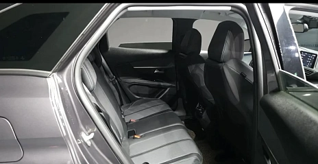 Peugeot 308, 2022г., передний привод, автомат