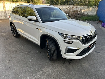 Skoda Kodiaq, 2023г, передний привод, робот