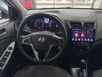 Hyundai Solaris, 2015г., передний привод, автомат