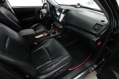 Toyota Highlander, 2011г., полный привод, автомат