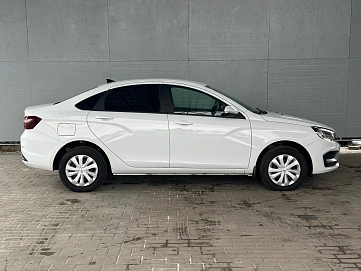 Lada (ВАЗ) Vesta, 2023г., передний привод, механика