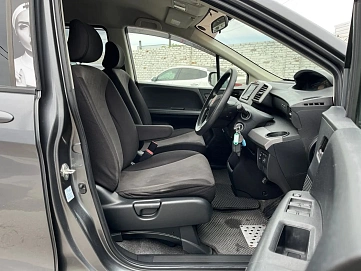 Honda Freed, 2010г., передний привод, вариатор