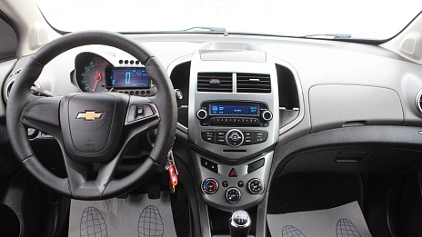 Chevrolet Aveo, 2014г., передний привод, механика