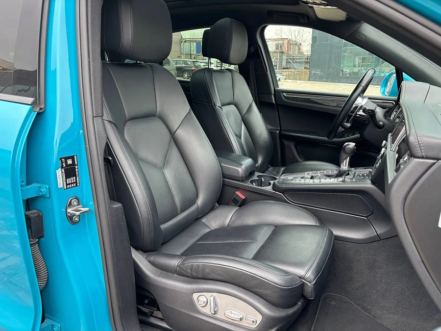 Porsche Macan, 2020г., полный привод, робот