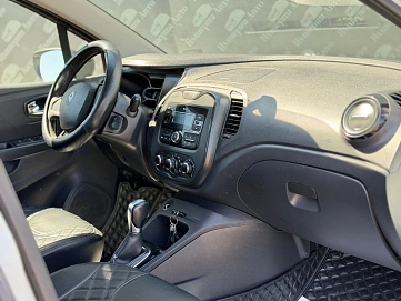 Renault Kaptur, 2018г., передний привод, вариатор
