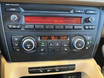 BMW X1, 2011г., полный привод, автомат
