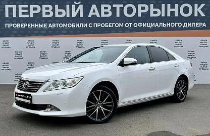 Toyota Camry, 2013г., передний привод, автомат