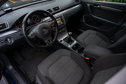 Volkswagen Passat, 2012г., передний привод, механика