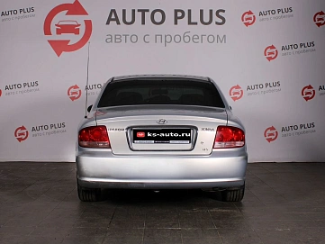 Hyundai Sonata, 2010г., передний привод, механика