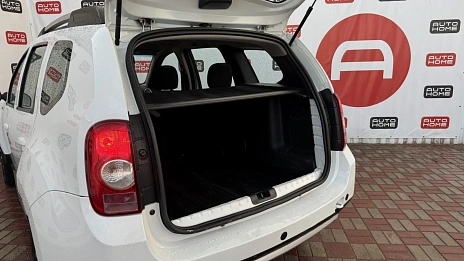 Renault Duster, 2013г., передний привод, автомат