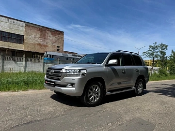 Toyota Land Cruiser, 2017г., полный привод, автомат
