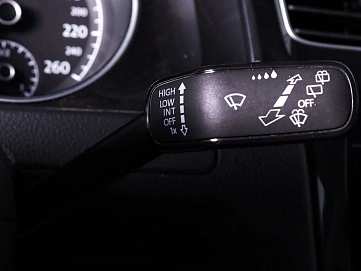 Volkswagen Golf, 2019г., передний привод, механика