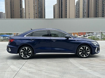 Audi A3, 2023г., передний привод, робот