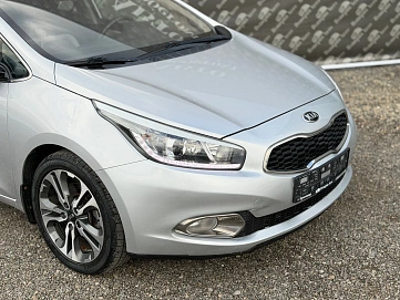 Kia Ceed, 2014г., передний привод, автомат