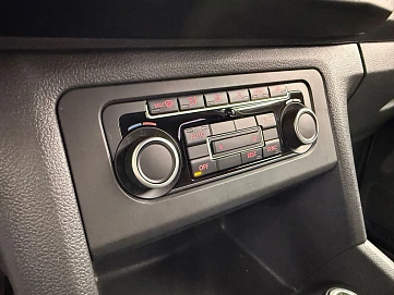 Volkswagen Amarok, 2015г., полный привод, механика