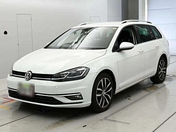 Volkswagen Golf, 2019г, передний привод, робот