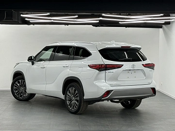 Toyota Highlander, 2026г., полный привод, автомат