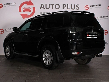 Mitsubishi Pajero Sport, 2015г., полный привод, автомат