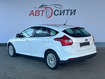 Ford Focus, 2012г., передний привод, робот