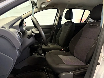 Renault Sandero, 2019г., передний привод, механика