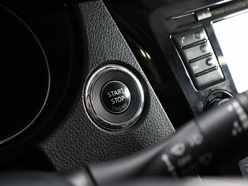 Nissan X-Trail, 2015г., полный привод, вариатор