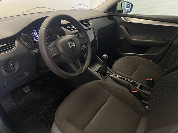 Skoda Octavia, 2018г., передний привод, механика
