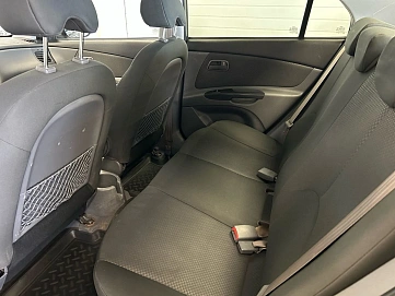 Kia Rio, 2010г., передний привод, механика