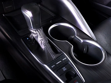 Toyota Camry, 2022г., передний привод, автомат
