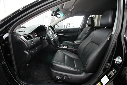 Toyota Camry, 2018г., передний привод, автомат