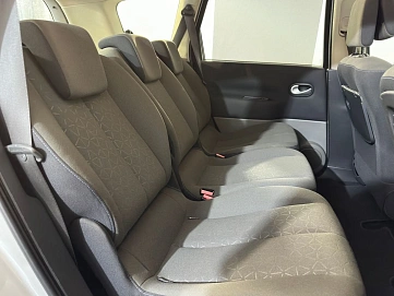Renault Scenic, 2008г., передний привод, механика