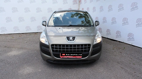 Peugeot 3008, 2011г., передний привод, механика