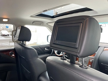 Infiniti QX80, 2017г., полный привод, автомат