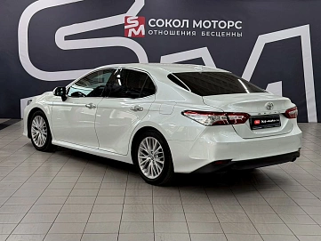 Toyota Camry, 2020г., передний привод, автомат