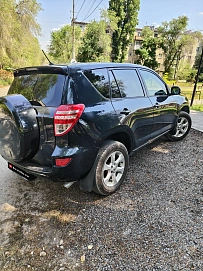 Toyota RAV4, 2010г, полный привод, вариатор