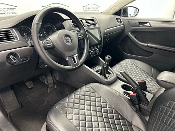 Volkswagen Jetta, 2014г., передний привод, механика
