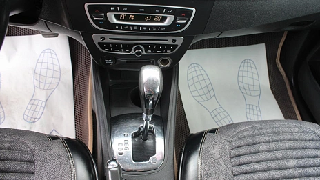 Renault Fluence, 2013г., передний привод, механика