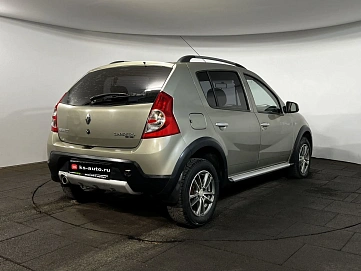Renault Sandero, 2012г., передний привод, механика