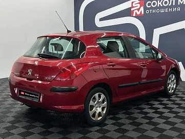 Peugeot 308, 2010г., передний привод, автомат