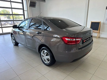 Lada (ВАЗ) Vesta, 2017г., передний привод, механика