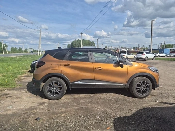 Renault Kaptur, 2021г, полный привод, вариатор