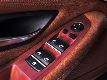BMW 5 серии, 2016г., задний привод, автомат