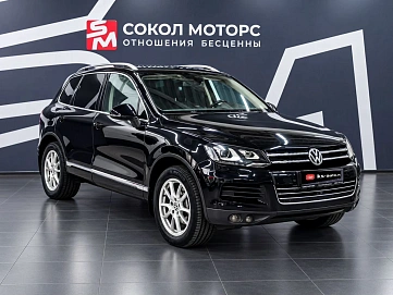 Volkswagen Touareg, 2011г., полный привод, автомат